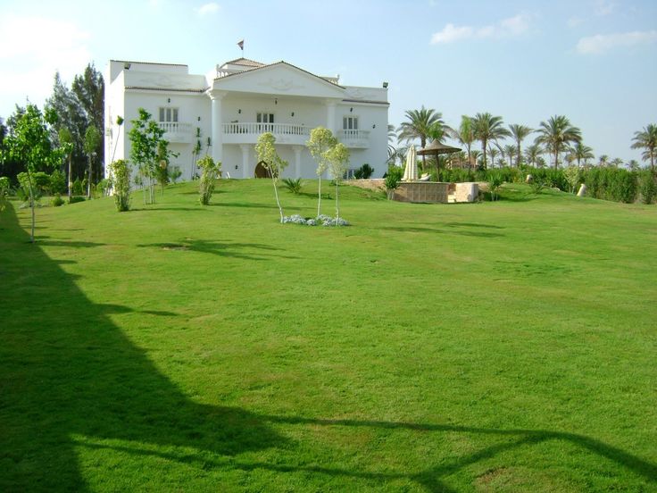 فيلا فى مدينة الشروق